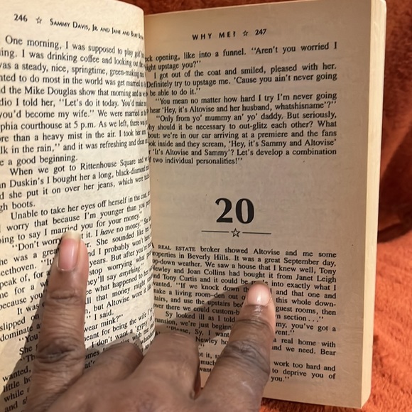 The Sammy Davis, Jr. story : Why Me ? ( copyright 1990 ) - Picture 9 of 10